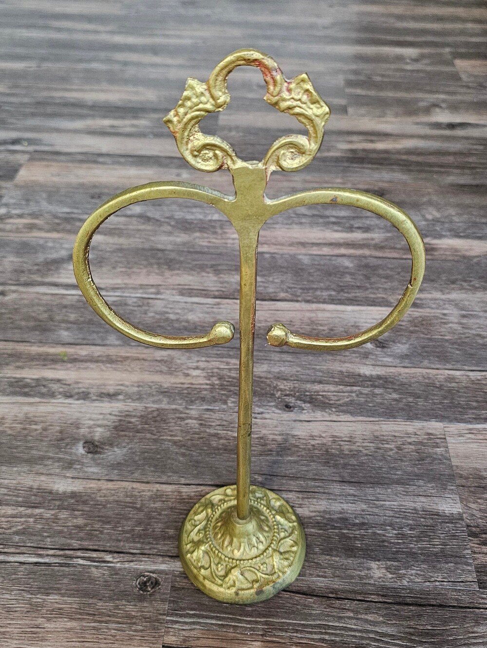 Vintage Ornate Metal Countertop Hand Towel Holder Bathroom